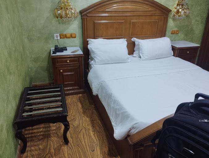 Hotel Ville Des Roses Blida Esterno foto