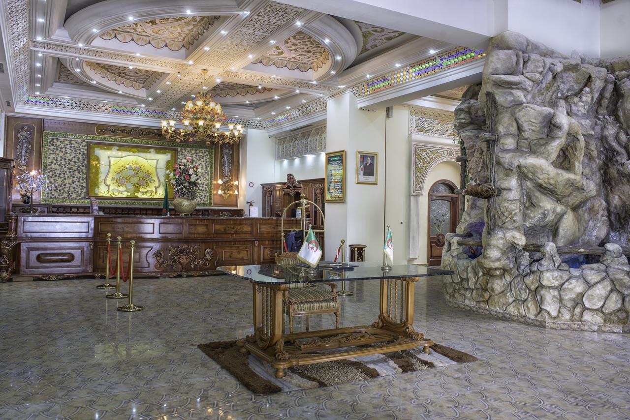 Hotel Ville Des Roses Blida Esterno foto